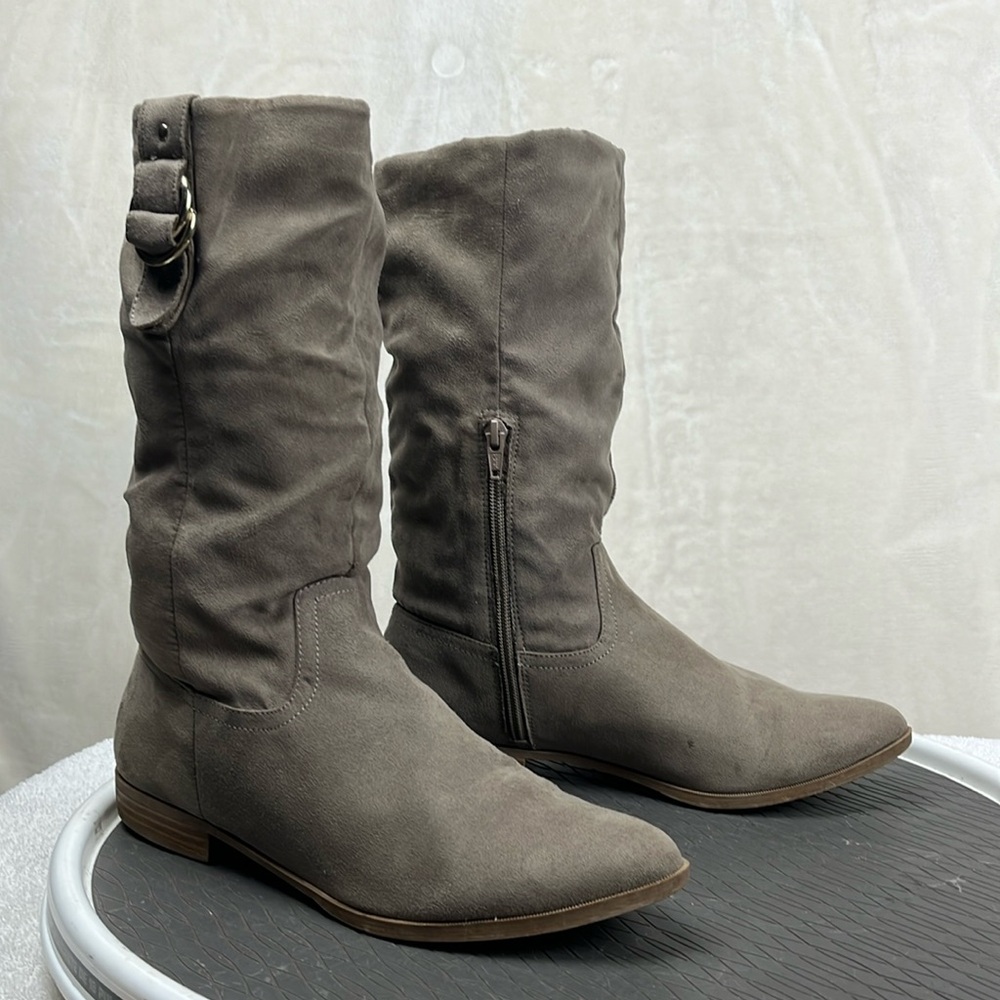 Apt 9 Taupe Boots Womens 9
